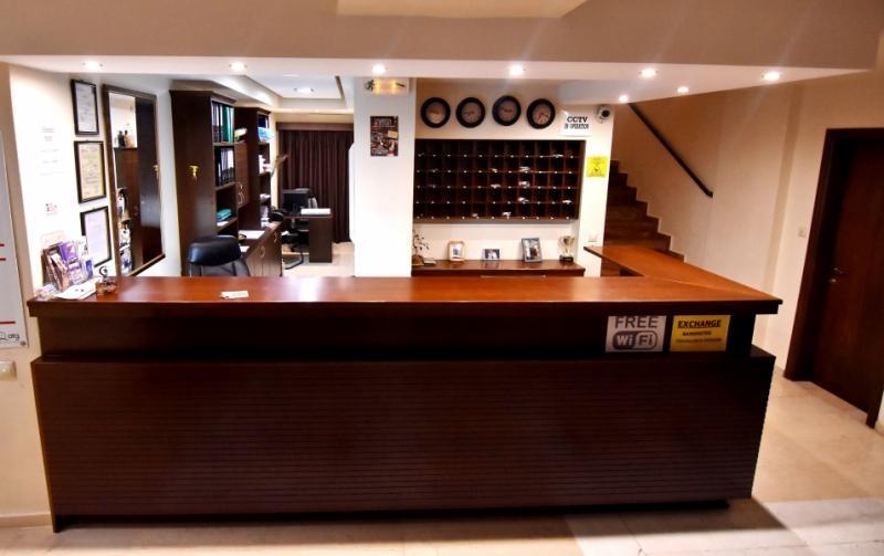 24 Seven Boutique Hotel Малиа Екстериор снимка