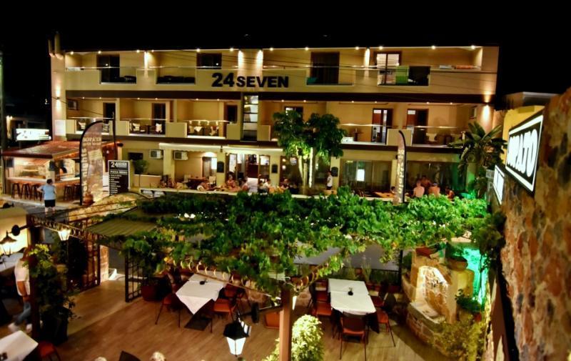 24 Seven Boutique Hotel Малиа Екстериор снимка