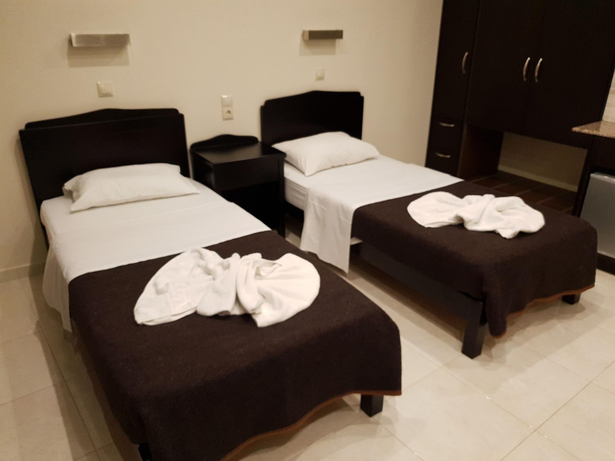 24 Seven Boutique Hotel Малиа Екстериор снимка