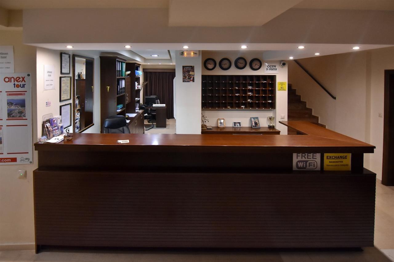 24 Seven Boutique Hotel Малиа Екстериор снимка