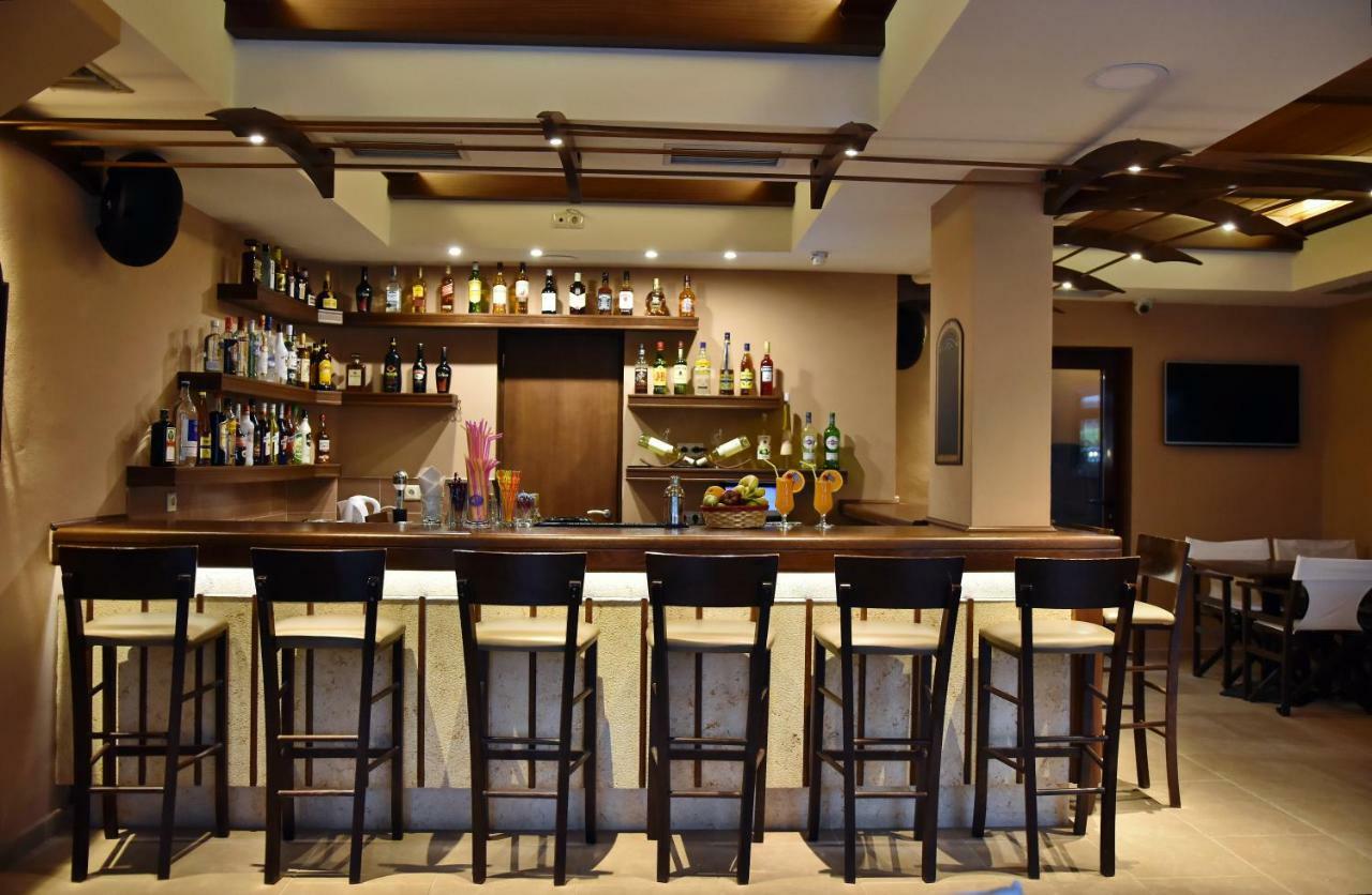 24 Seven Boutique Hotel Малиа Екстериор снимка